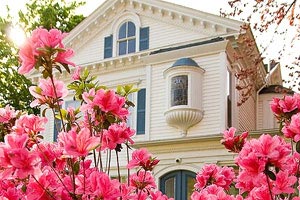 浙江男篮在激烈比拼中取得一场胜利：胜利背后的故事